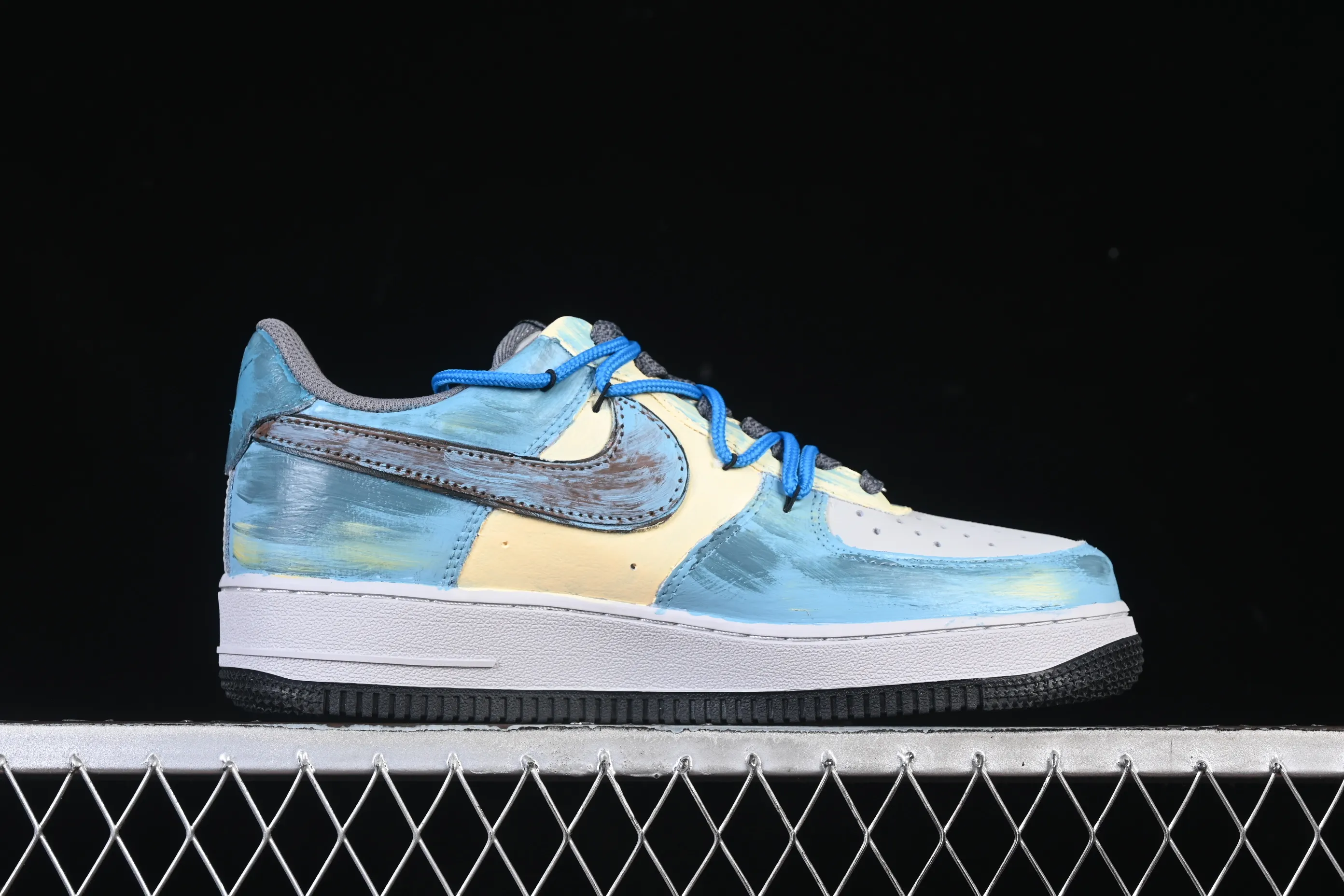 All categories Nk Air Force 1 Air Force series Nk Air Force 1 Low Air Force low-top Nike Air Force 1'07 Low "Mist Blue Hero" Hand-painted graffiti Mist Blue Hero Air Force 1 low-top casual sneakers ZG0088-228
